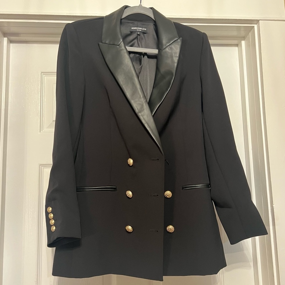 Generational Love black fitted chic blazer with leather lapels